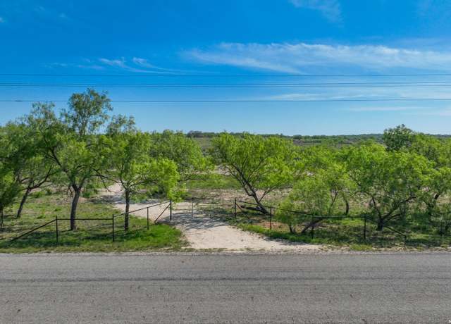 Property at 2004 CR 3000, Pearsall, TX 78061
