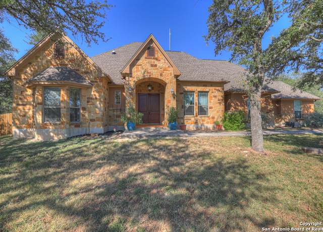 Property at 129 Legacy Hls, New Braunfels, TX 78132, 4 beds, 3.5 baths