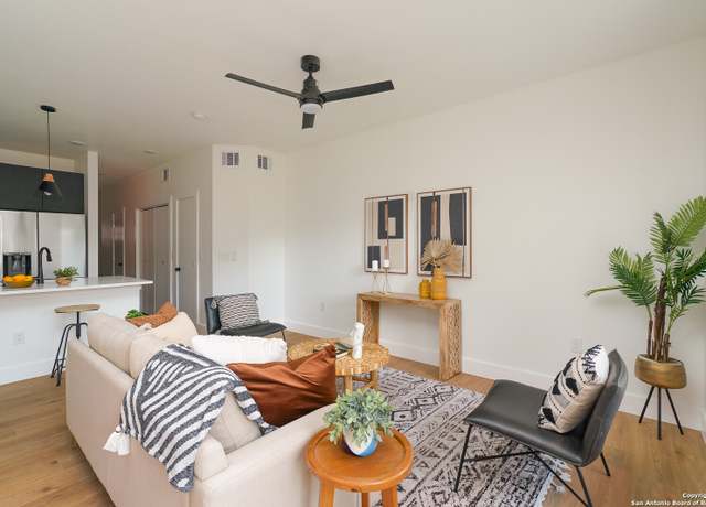 Property at 513 S Olive St #101, San Antonio, TX 78203, 3 beds, 2.5 baths