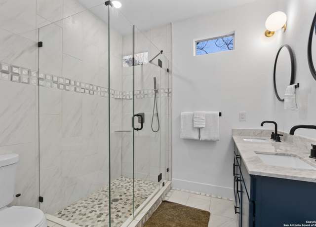 Property at 215 Berkshire, San Antonio, TX 78210-2807, 2 beds, 2 baths