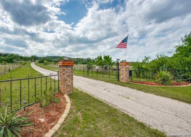 Property at 706 Paleface Ranch Rd S, Spicewood, TX 78669