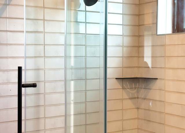 Property at 10899 S Hausman Rd #207, San Antonio, TX 78249, 1 bed, 1 bath