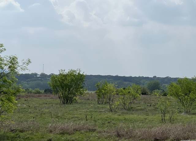 Property at 1060 Martingale Trl, Bandera, TX 78003