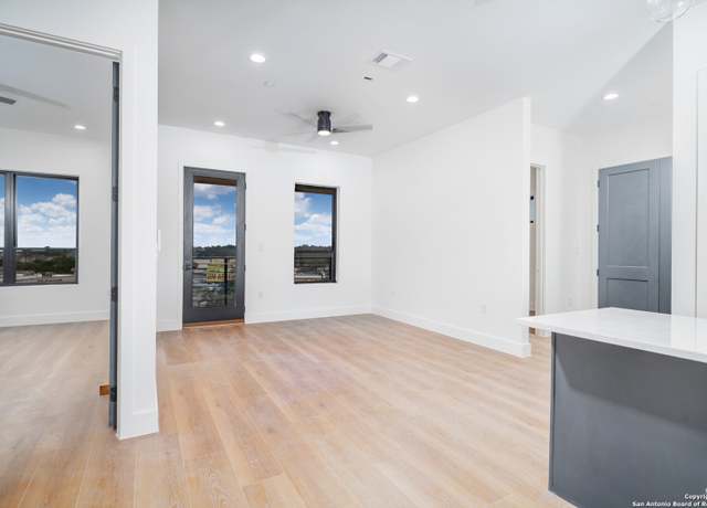 Property at 10899 S Hausman Rd #208, San Antonio, TX 78249, 2 beds, 2 baths