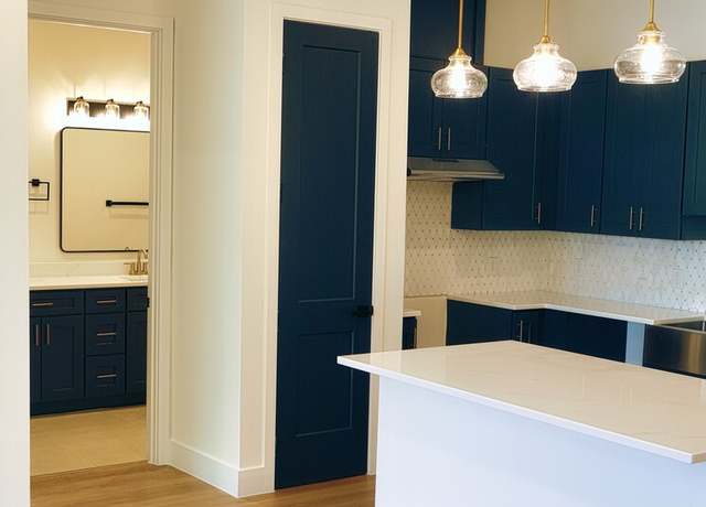 Property at 10899 S Hausman Rd #208, San Antonio, TX 78249, 2 beds, 2 baths