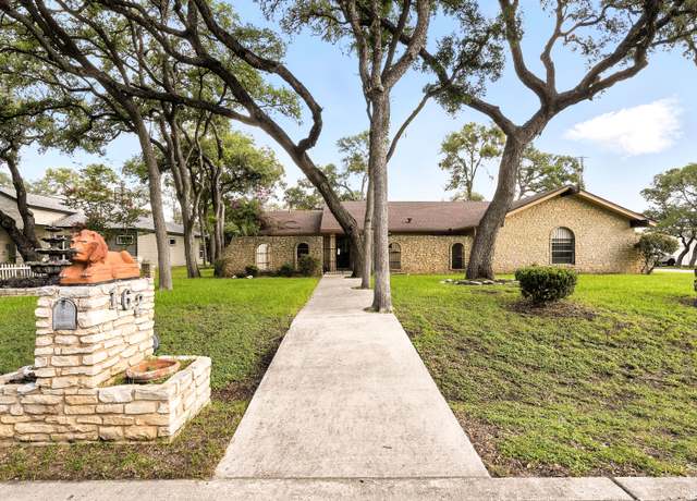 Property at 162 Lone Oak, Seguin, TX 78155, 3 beds, 2.5 baths