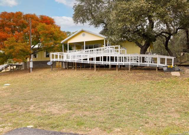 Property at 1057 Willow Dr, Canyon Lake, TX 78133, 4 beds, 3 baths