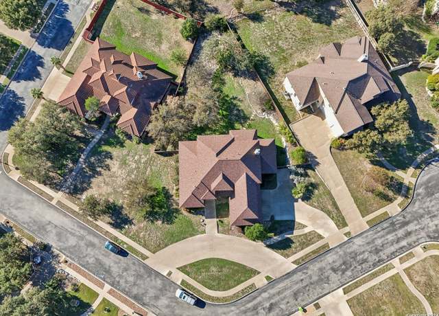 Property at 315 Dona Ana Cv, Helotes, TX 78023-4520, 5 beds, 4.5 baths