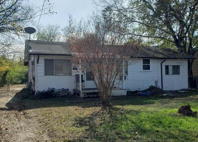 Property at 422 El Monte, San Antonio, TX 78212, 2 beds, 1 bath