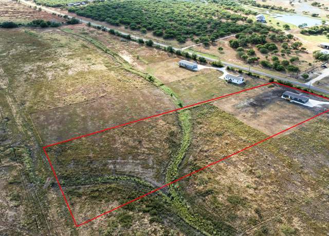 Property at 2553 FM 1332, Jourdanton, TX 78026, 3 beds, 2 baths