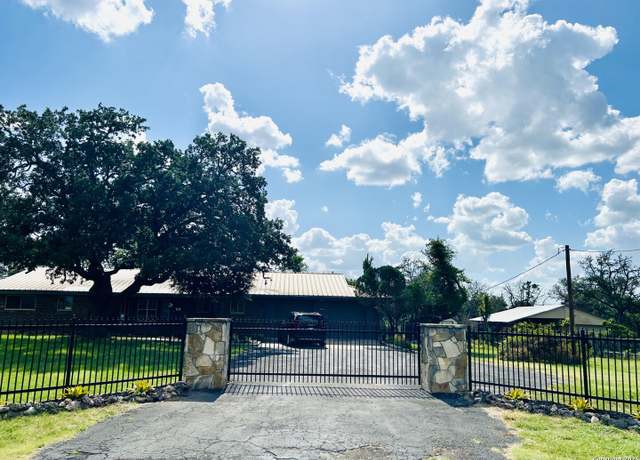 Property at 13024 Ranch Road 783, Kerrville, TX 78028, 3 beds, 2 baths