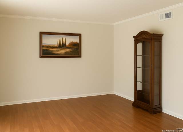 Property at 2300 Nacogdoches Unit 210C, San Antonio, TX 78209, 1 bed, 1 bath