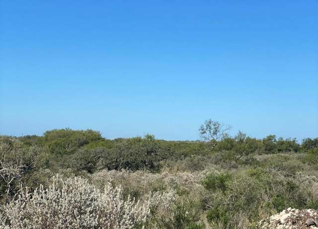 Property at 195 Legend Hills Rd, Uvalde, TX 78801