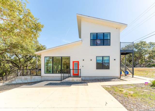 Property at 789 Cypress, Canyon Lake, TX 78133, 3 beds, 3 baths