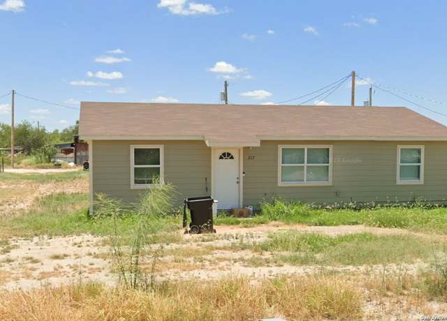 Property at 227 E Hutchins, La Pryor, TX 78872, 3 beds, 2 baths