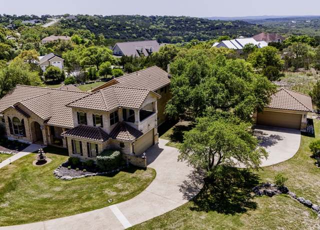 Property at 211 Macaw Ln, Spring Branch, TX 78070, 4 beds, 3 baths