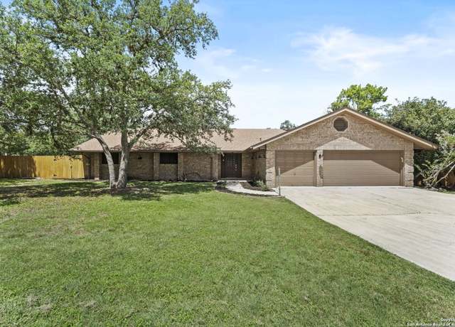 Property at 29735 Saddleback, Boerne, TX 78015, 3 beds, 2.5 baths