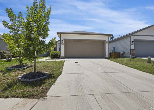 Property at 3857 Ivy Path, St Hedwig, TX 78152, 3 beds, 2 baths