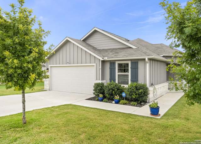 Property at 522 Sand Trl, New Braunfels, TX 78130-2231, 4 beds, 2 baths