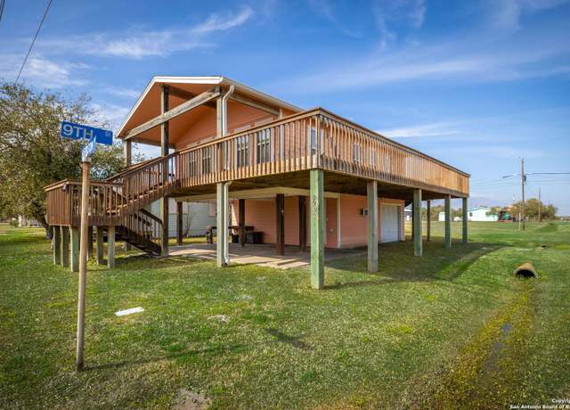 Property at 902 Harrison, Port O'connor, TX 77982, 3 beds, 2 baths