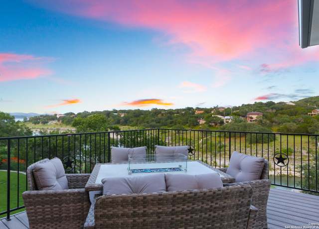 Property at 2078 Connie Dr, Canyon Lake, TX 78133, 4 beds, 4.5 baths
