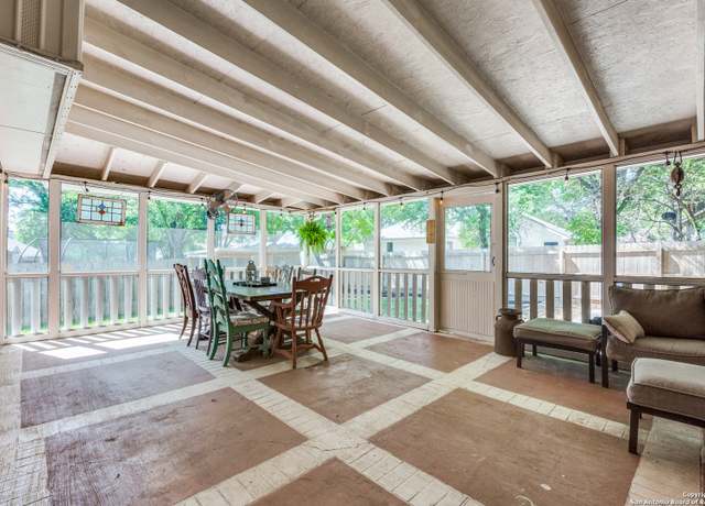 Property at 2821 Berry Way, Schertz, TX 78154, 3 beds, 2 baths