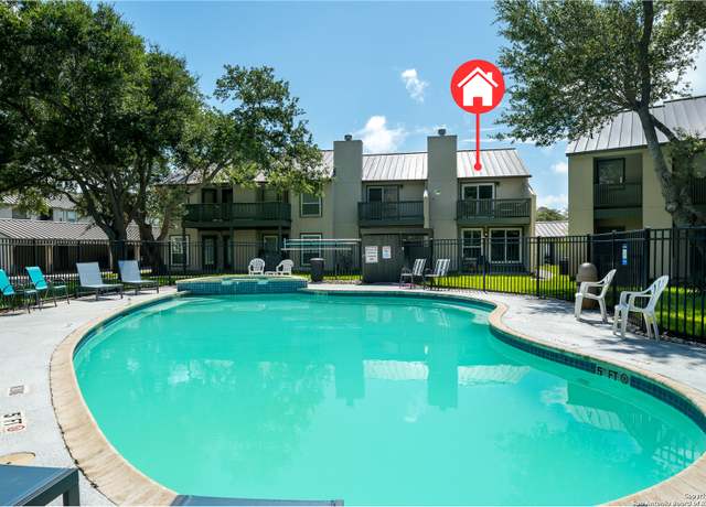Property at 302 Saint Andrews Unit C103, Rockport, TX 78382, 2 beds, 1.5 baths