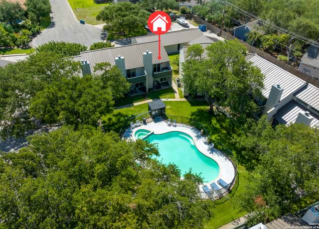 Property at 302 Saint Andrews Unit C103, Rockport, TX 78382, 2 beds, 1.5 baths