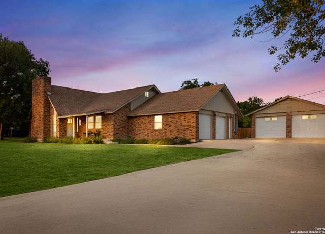 Property at 151 Crest Cir, San Marcos, TX 78666, 4 beds, 2 baths