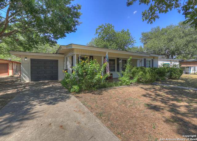 Property at 966 Baker, Seguin, TX 78155, 3 beds, 1 bath