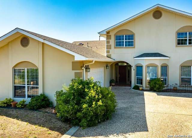 Property at 616 Rock Crk, Kerrville, TX 78028, 4 beds, 2.5 baths