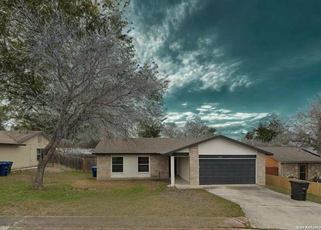 Property at 1014 Echo Blf, San Antonio, TX 78245, 3 beds, 2 baths