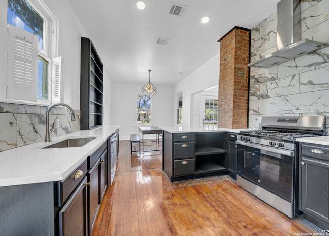 Property at 1040 W Rosewood Ave, San Antonio, TX 78201, 3 beds, 2 baths