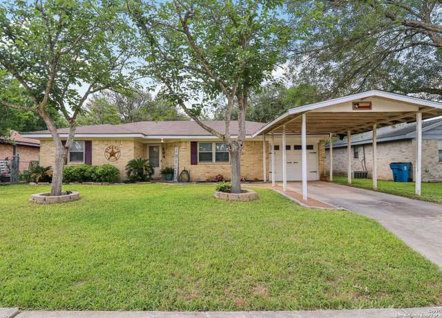 Property at 304 Sunflower Dr, Marion, TX 78124, 2 beds, 1 bath