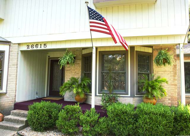 Property at 26615 Autumn Gln, Boerne, TX 78006, 3 beds, 2.5 baths