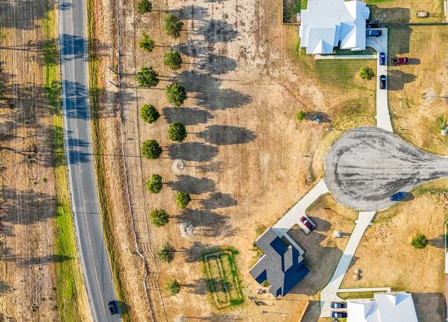 Property at 101 Medium Mdw, Lytle, TX 78052