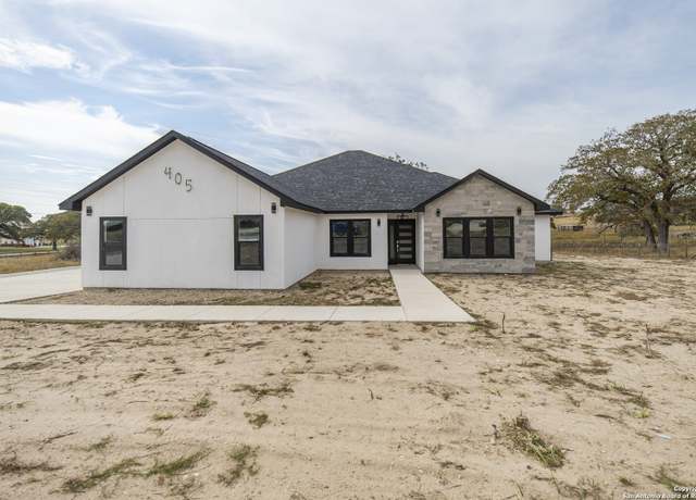 Property at 405 Shady, La Vernia, TX 78121, 4 beds, 2 baths