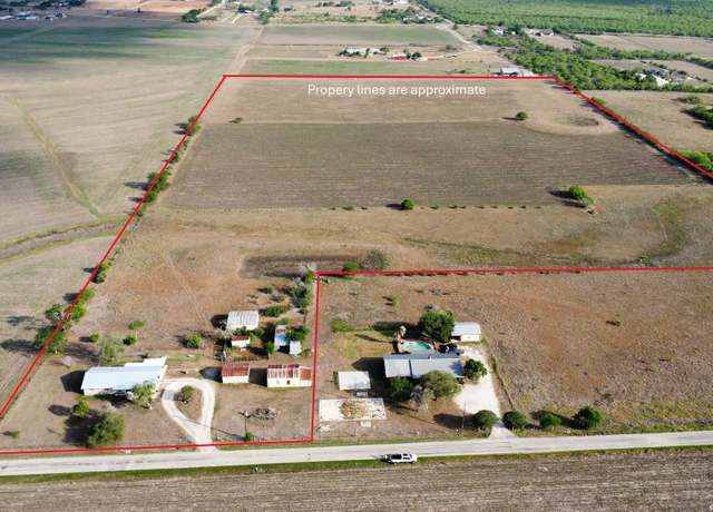 Property at 2275 Partnership Rd, Seguin, TX 78155, 3 beds, 2 baths