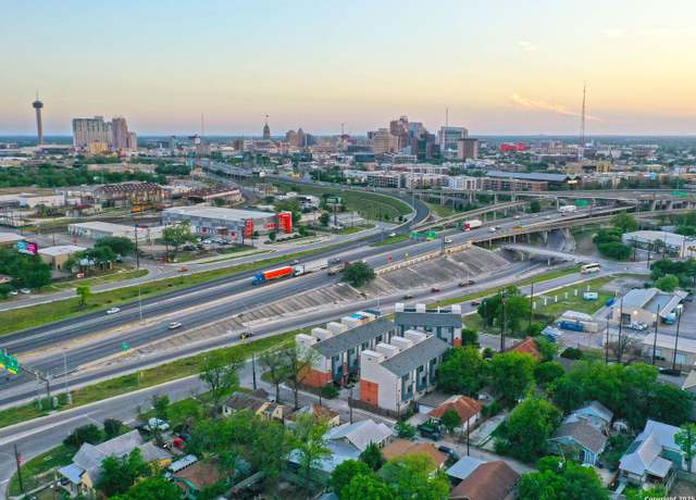 Property at 1606 N Hackberry #201 #201, San Antonio, TX 78208, 2 beds, 2.5 baths