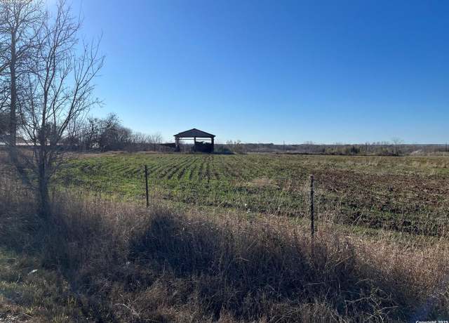 Property at 10019 Hackelberg Rd, Atascosa, TX 78002