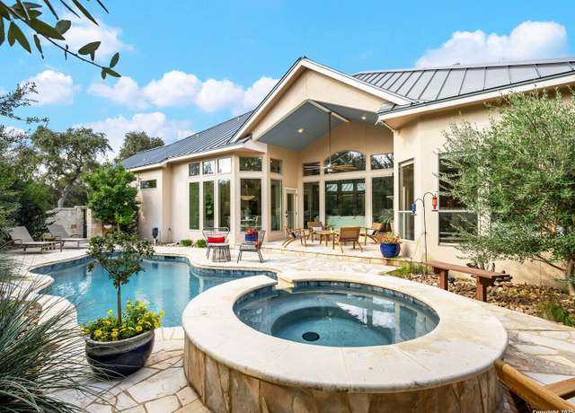 Property at 110 Hampton Way, Shavano Park, TX 78249, 3 beds, 3 baths