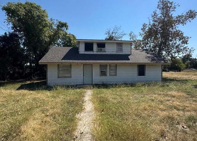 Property at 192 Finch, Medina, TX 78055, 5 beds, 1.5 baths