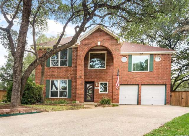 Property at 122 Kettle Cv, Universal City, TX 78148, 5 beds, 2.5 baths