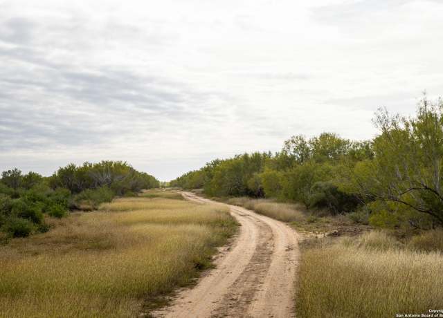 Property at 6 FM 1581, Pearsall, TX 78061