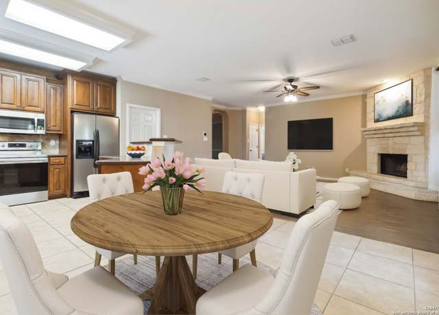 Property at 10111 Arabian Hl, San Antonio, TX 78254, 4 beds, 3 baths