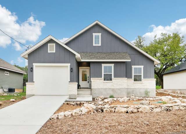 Property at 1301 Green Meadow Ln, Spring Branch, TX 78070, 3 beds, 2 baths