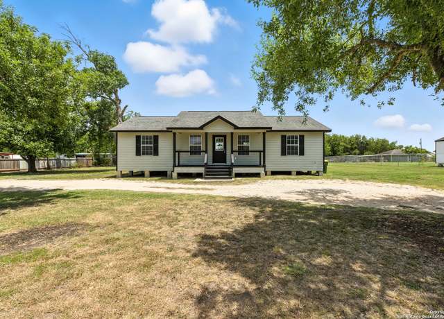 Property at 125 Saddlebow, San Marcos, TX 78666, 4 beds, 2 baths
