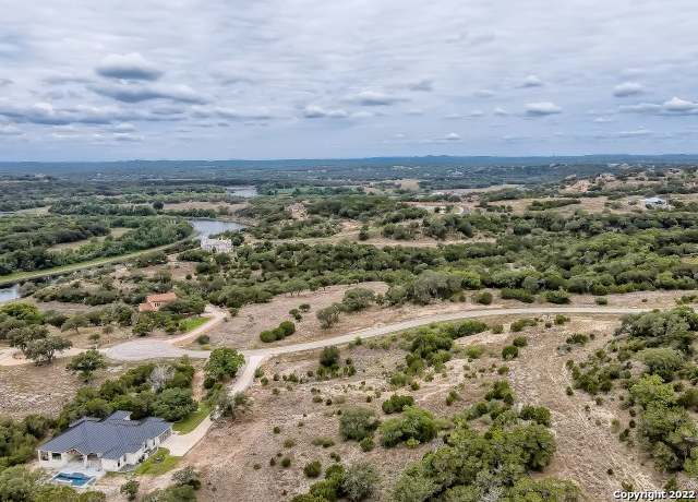 Property at 135 Riddle Rd, Spring Branch, TX 78070
