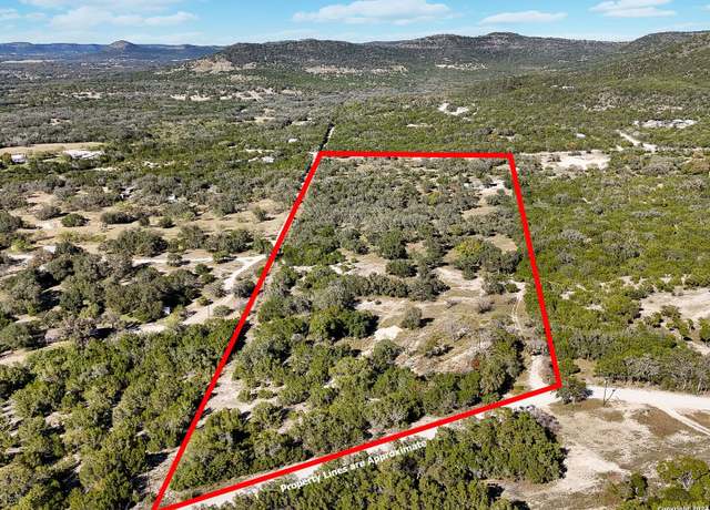 Property at 207 Roadrunner Trl, Utopia, TX 78884, 1 bed, 1 bath