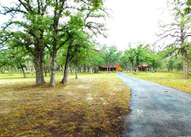 Property at 525 Cherry Rdg, Floresville, TX 78114, 2 beds, 2 baths